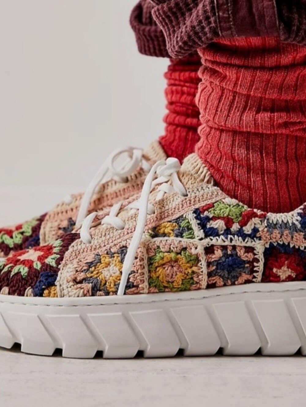 Free People Catch Me If You Can Woven Crochet Lace-Up Sneakers - Multicolor NWT - Picture 11 of 12